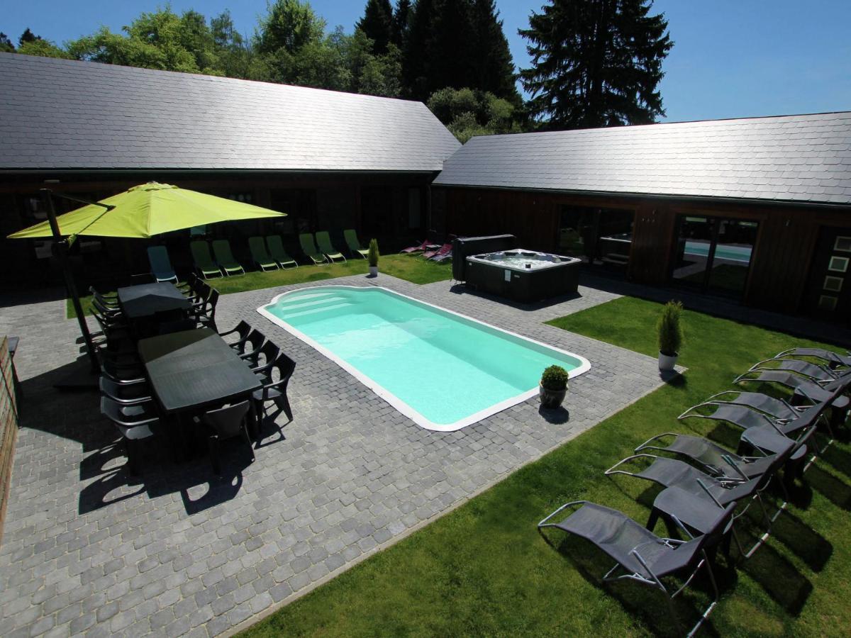 Beautiful Villa With Heated Outdoor Pool Manhay Exterior photo
